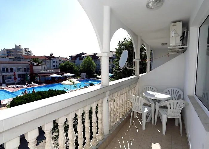 Bravo 1 Morenia サニービーチ